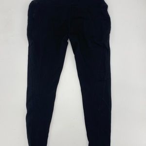 Black detailed leggings
